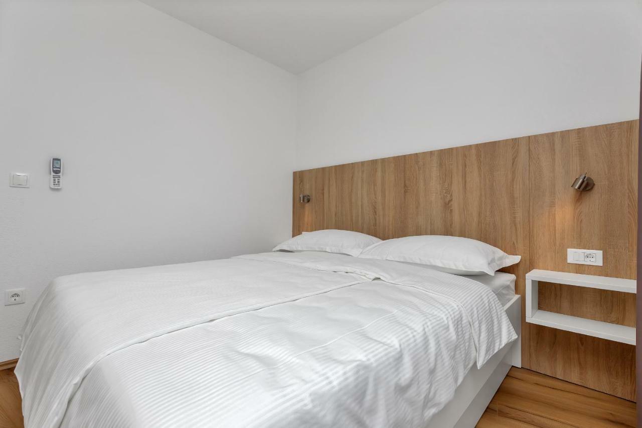 Apartmani Daniela Podgora Εξωτερικό φωτογραφία