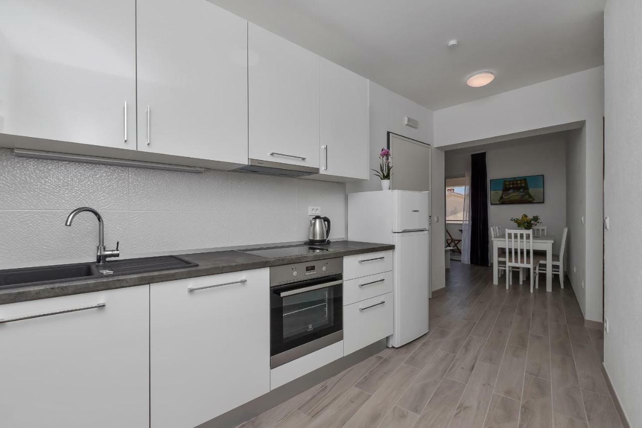 Apartmani Daniela Podgora Εξωτερικό φωτογραφία