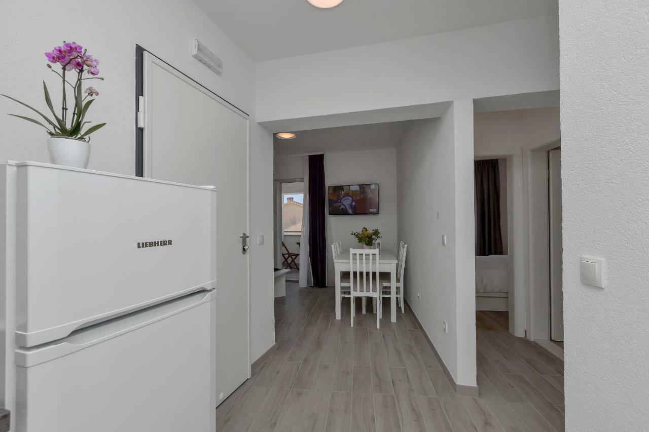 Apartmani Daniela Podgora Εξωτερικό φωτογραφία